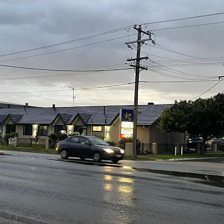 Shepparton Motor Inn Tudor House Motel Екстер'єр фото