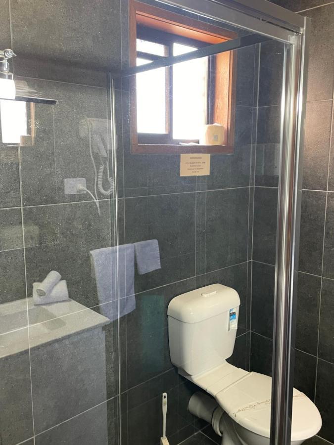 Shepparton Motor Inn Tudor House Motel Екстер'єр фото