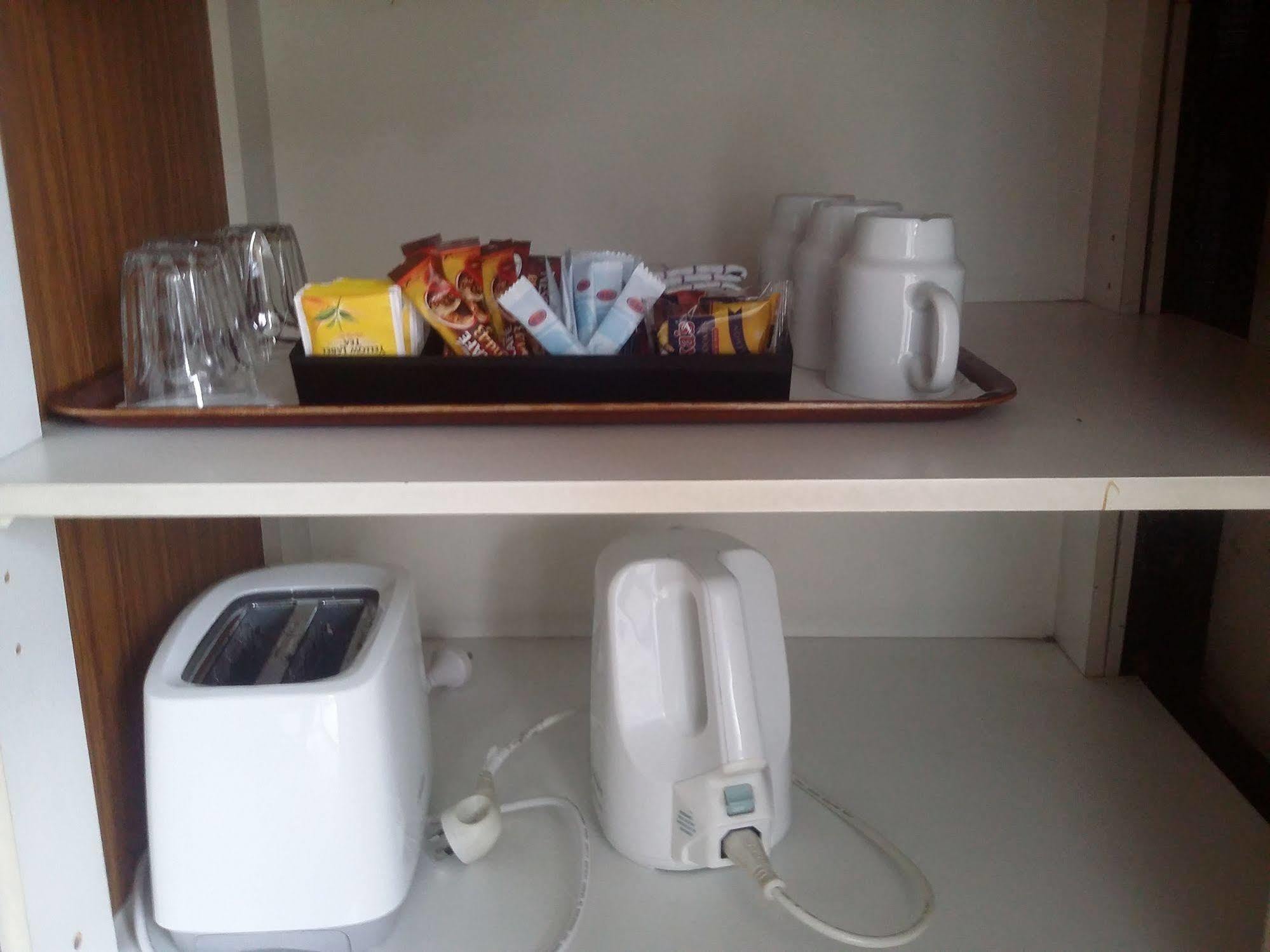 Shepparton Motor Inn Tudor House Motel Екстер'єр фото